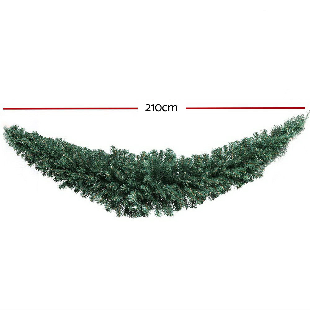 Green Christmas garland, 210cm length, V-shaped pine branch design